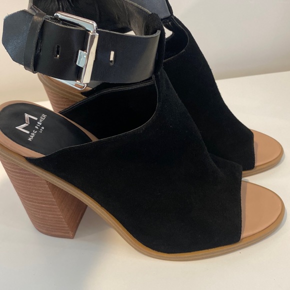 New Marc Fisher ankle strap block heel - Picture 1 of 9